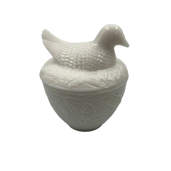 Vtg 60s AVON Milk Glass Bird Duck Hen Chicken On Nest Covered Candy Dish - Picture 1 of 7
